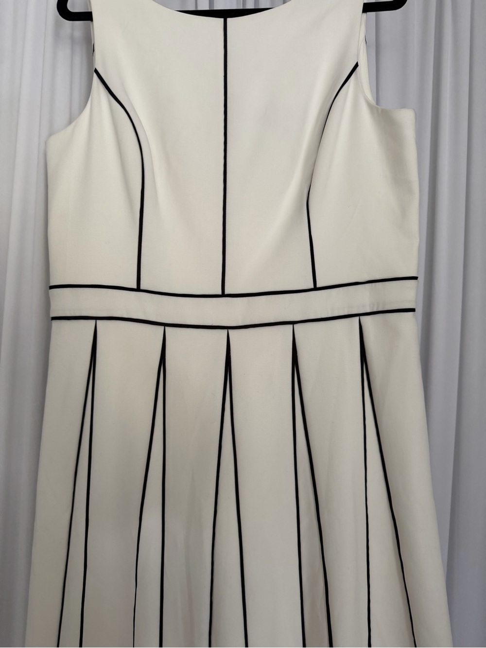 White House Black Market White Midi Dress with Black Piping - Picture 5 of 16
